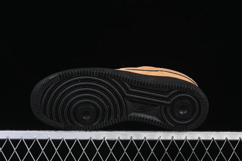 Nike Air Force 1 Low Desert Ochre / Black