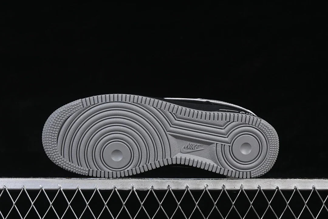Nike Air Force 1 '07 LV8