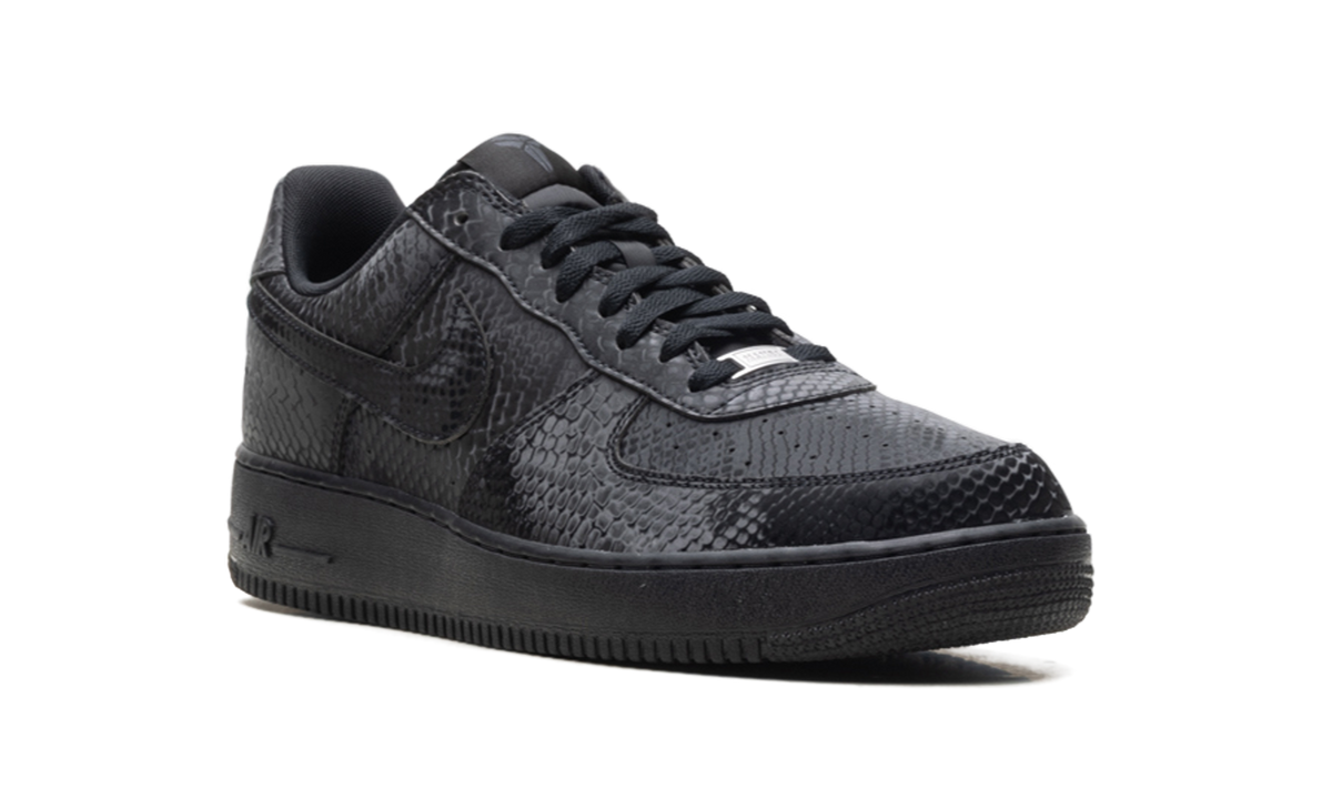 Kobe Bryant x Air Force 1 Low "Black" IB0018 003