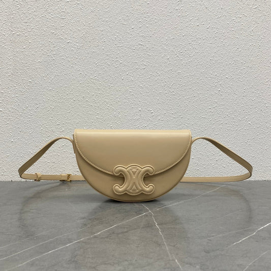 Celine Besace Cuir Bag Triomphe Beige Calfskin
