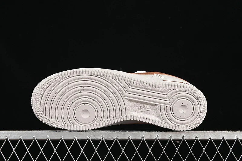 Nike Air Force 1 '07 LV8 "Ivory/Saddle Brown"