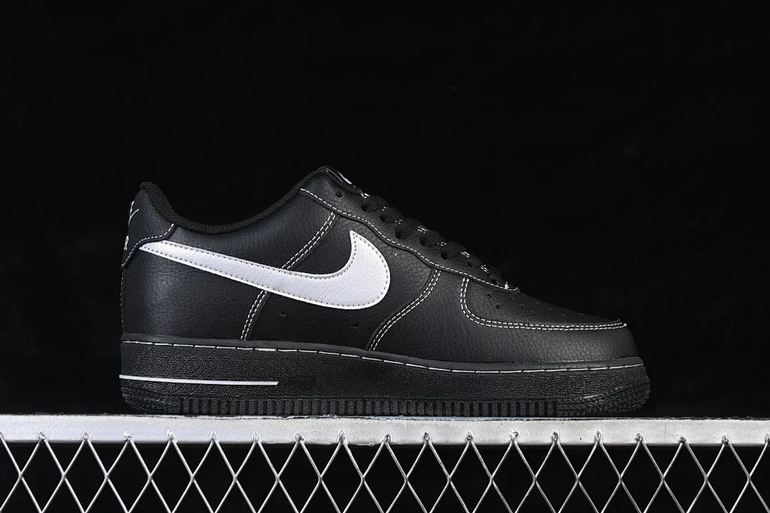 Nike Air Force 1 '07 LV8 "B&W"
