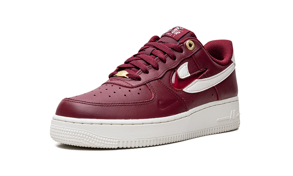 AIR FORCE 1 LO WMNS "Logo Pack - Deep Red" DZ5616 600