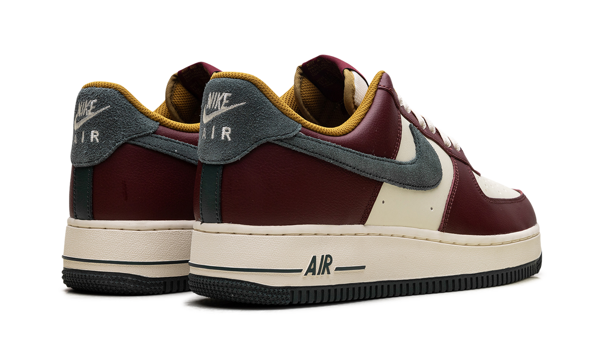 Air Force 1 "Dark Team Red Vintage Green" HQ3612 113