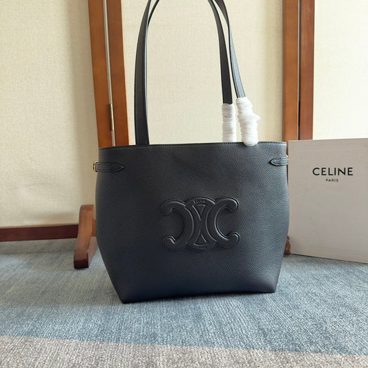 SMALL CABAS ANAÏS CUIR TRIOMPHE 28 IN BLACK GRAINED CALFSKIN