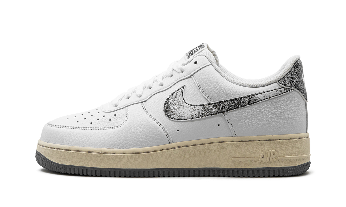Air Force 1 Low "Classics" DV7183 100