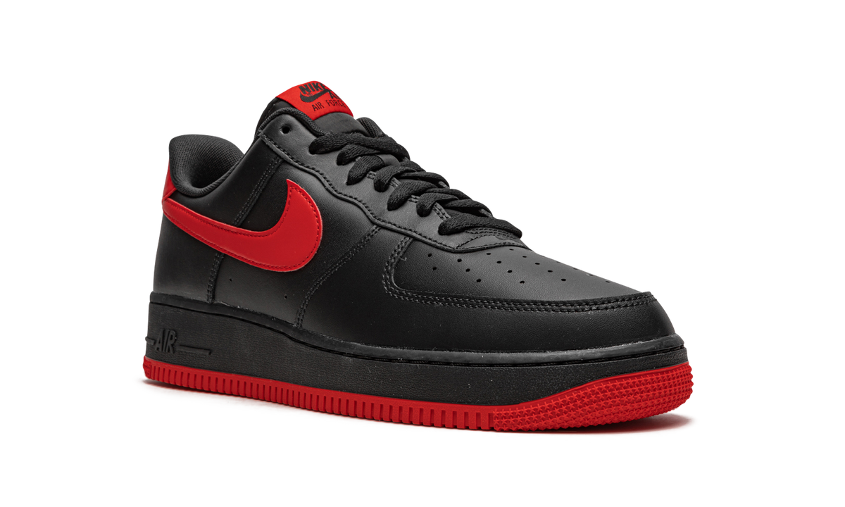 Air Force 1 Low '07 "Bred" DC2911 001