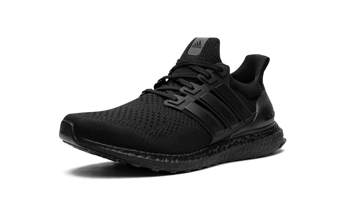 Ultraboost 1.0 DNA "Triple Black" HQ4199